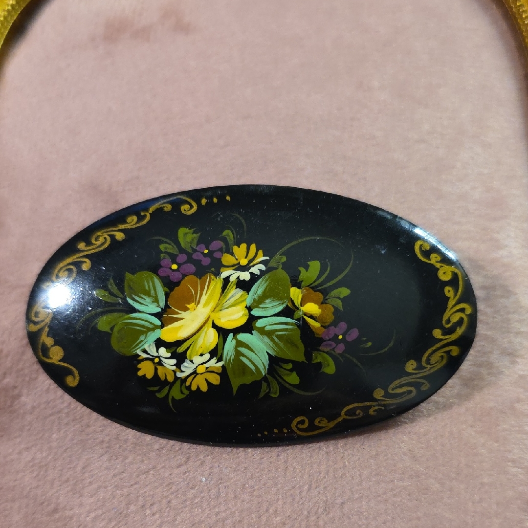 Vintage Russian Hand-Painted Lacquer Brooch